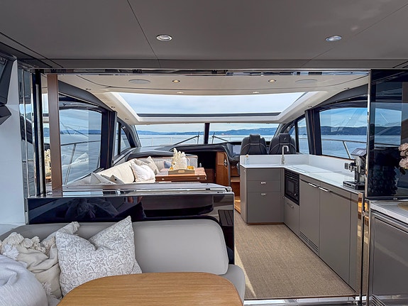 Princess V55, topp utstyrt, AC, levert ny i Norge 10 of 30