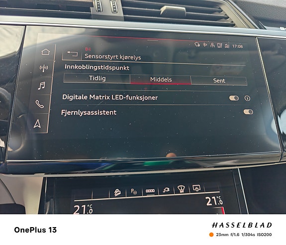 Audi e-tron 15 of 20