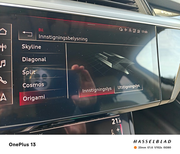 Audi e-tron 14 of 20