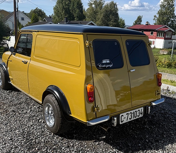 MINI 11 of 30