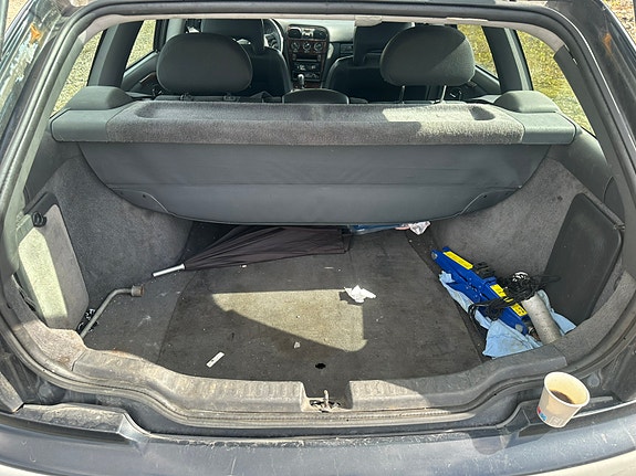 Volvo V40 9 of 10