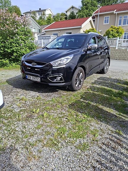 Hyundai ix35 2 of 14