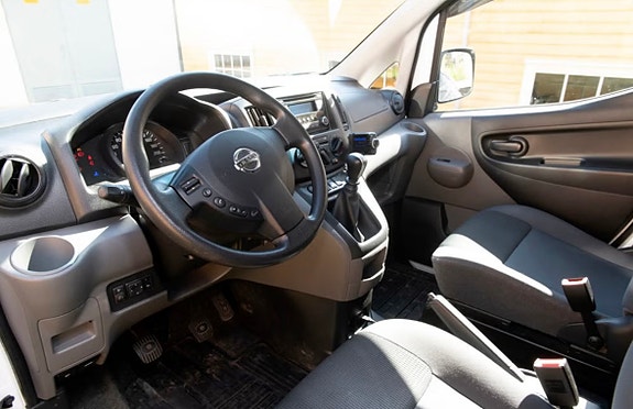 Nissan NV200 16 of 19