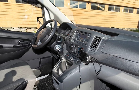 Nissan NV200 15 of 19