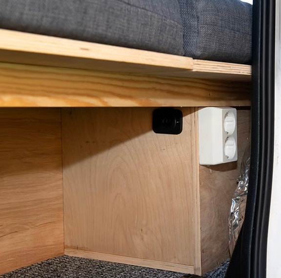 Nissan NV200 13 of 19