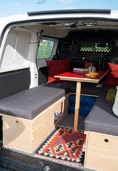 Nissan NV200 11 of 19