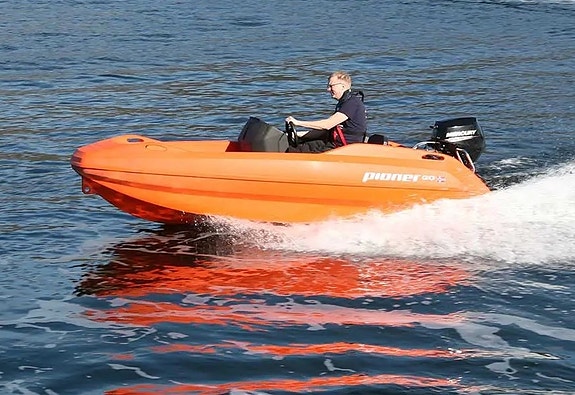 PIONER GO Yamaha 9,9 HEL 4 of 7