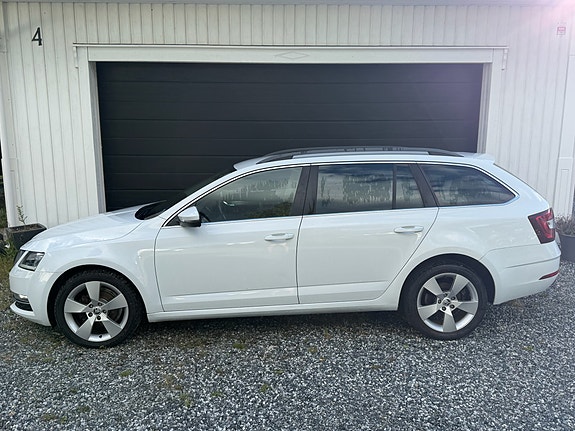 Skoda Octavia 8 of 24