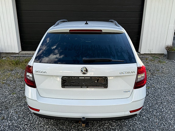 Skoda Octavia 4 of 24
