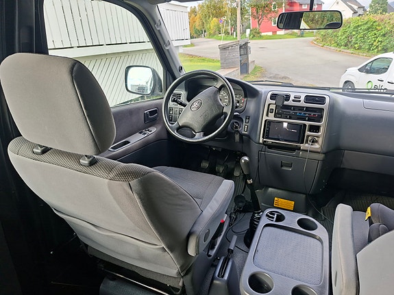 Toyota HiAce 19 of 25