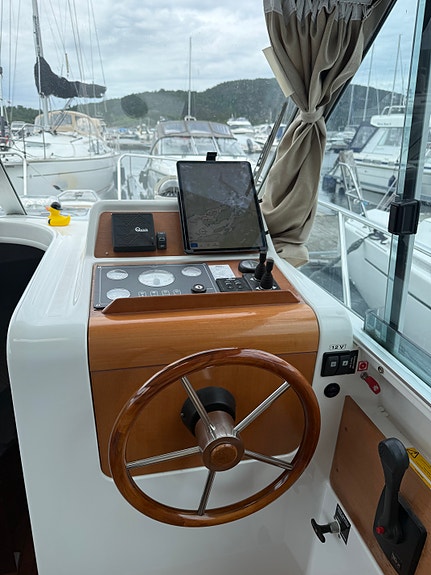 Påkostet Benetau Antares 760 selges 4 of 30