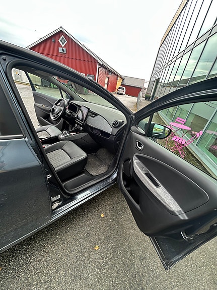 Renault Zoe 12 of 14