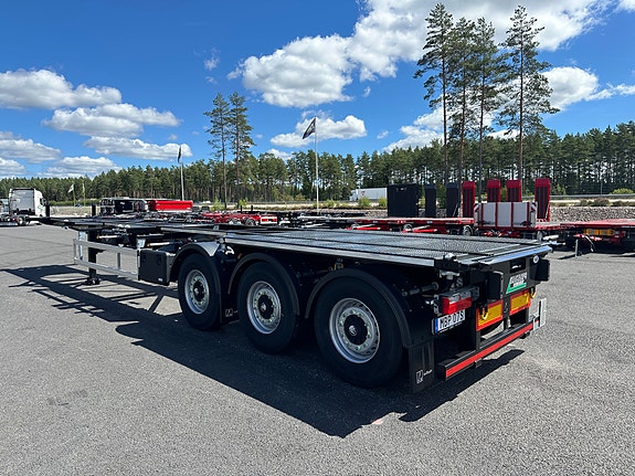 LeciTrailer Containerchassie ADR classification 7 of 12