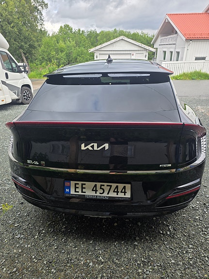 Kia EV6 3 of 5