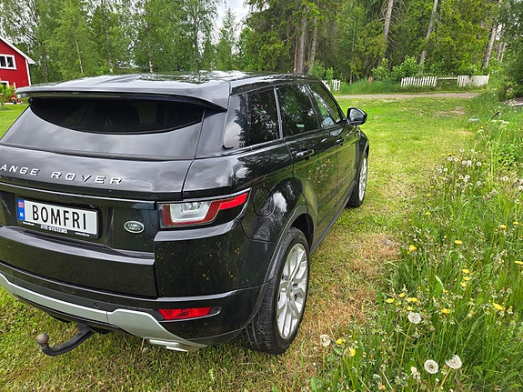 Land Rover Range Rover Evoque 16 of 22