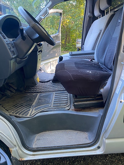 Toyota HiAce 8 of 18