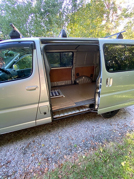 Toyota HiAce 6 of 18