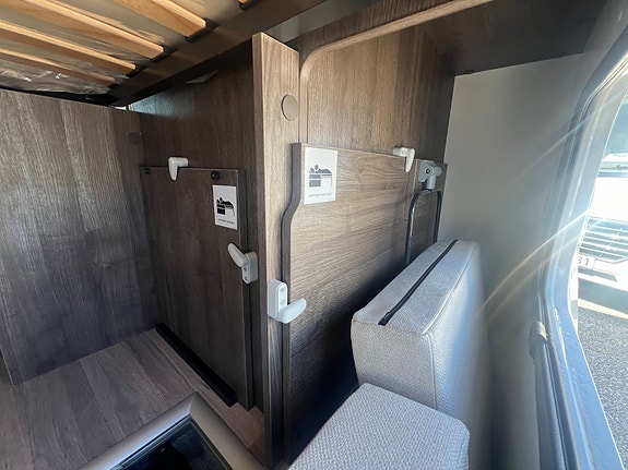 Benimar TESSORO 430 UNDER 6M.  Dette er en helt ny bil 13 of 30