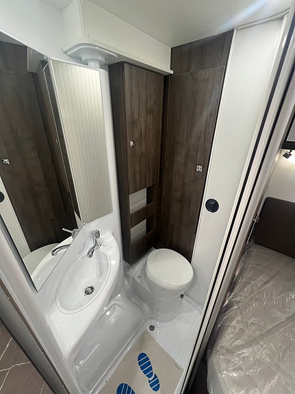 Benimar TESSORO 430 UNDER 6M.  Dette er en helt ny bil 28 of 30