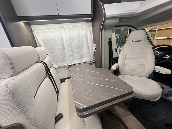 Benimar TESSORO 430 UNDER 6M.  Dette er en helt ny bil 18 of 30