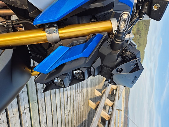 Suzuki GSX-S 1000 8 of 17