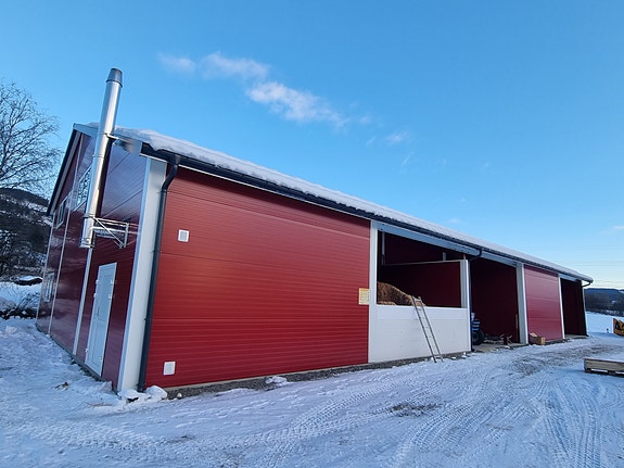 AGROQUIP Flerbruksbygg 12+4x30 mtr 2 of 8