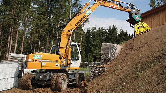 AMMANN Hydraulisk vibroplate for gravemaskin 6 of 10