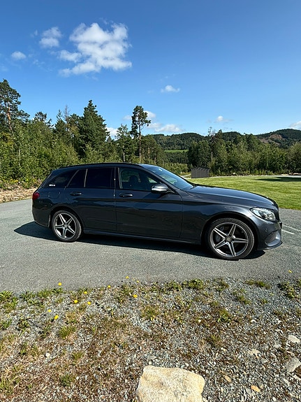 Mercedes-Benz 250 3 of 27