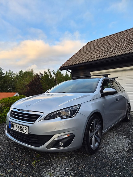 Peugeot 308 12 of 30