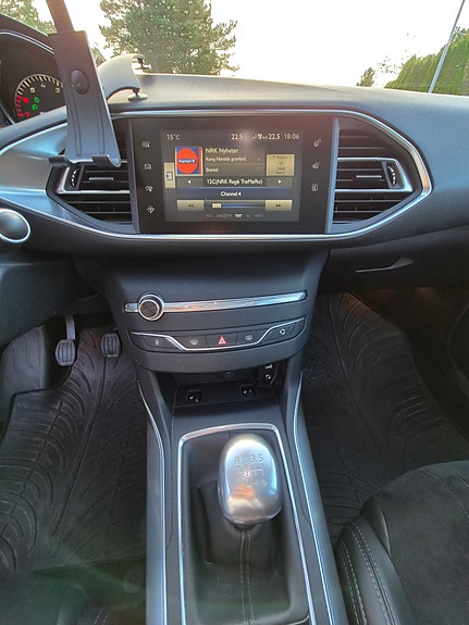 Peugeot 308 16 of 30