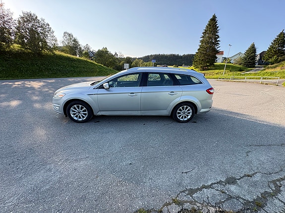 Ford Mondeo 5 of 13