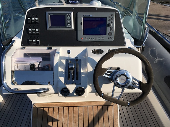 Arctic Blue 27 MK ll  Mercruiser/Cummins QSD 4,2 320 HK, 2-eiere, Baugpropell 5 of 19