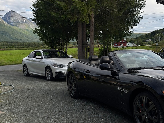 BMW 218i 9 of 22