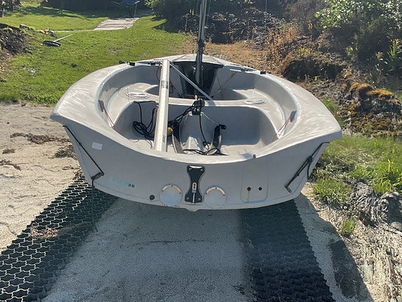 RS Vision 3 of 13
