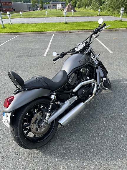 Harley-Davidson VRSCDX 4 of 5