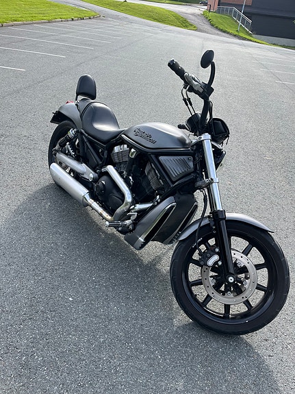 Harley-Davidson VRSCDX 3 of 5