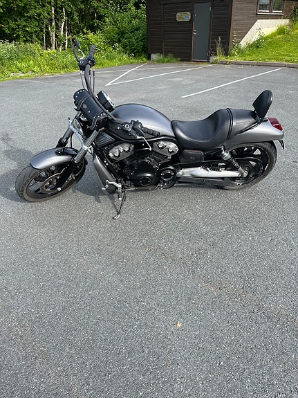 Harley-Davidson VRSCDX 7 of 11