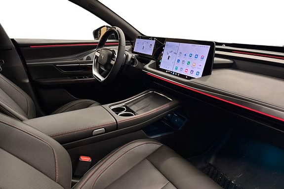 XPeng P7i 8 of 11