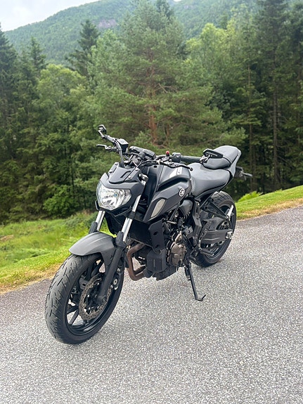 Yamaha 3 of 11