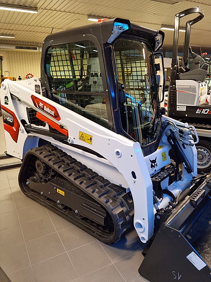 Bobcat T 450 med Lasergrader. 2 of 5