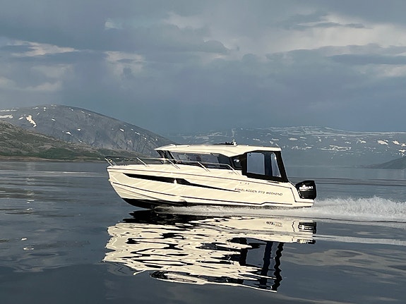 Askeladden P79 Weekend m/300hk - Ny utstillingsbåt inkl. 5 år nybåtgaranti!