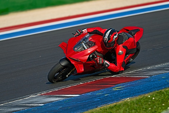 Ducati Panigale V4 / V4 S 4 of 5