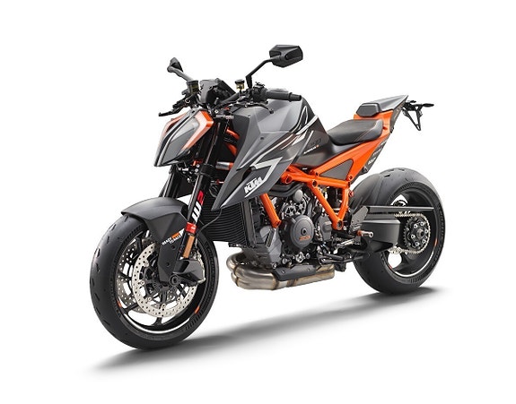 KTM 1290 Super Duke RR 11 of 15