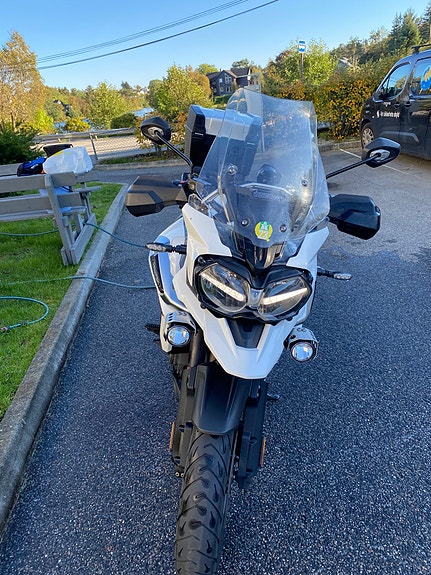 Triumph XCA 7 of 8