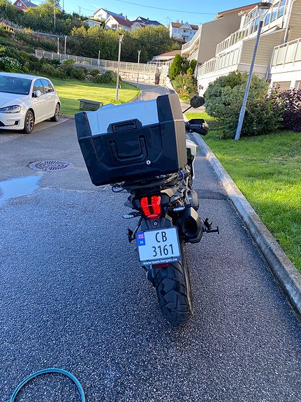 Triumph XCA 6 of 8