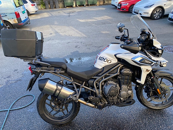 Triumph XCA 3 of 8