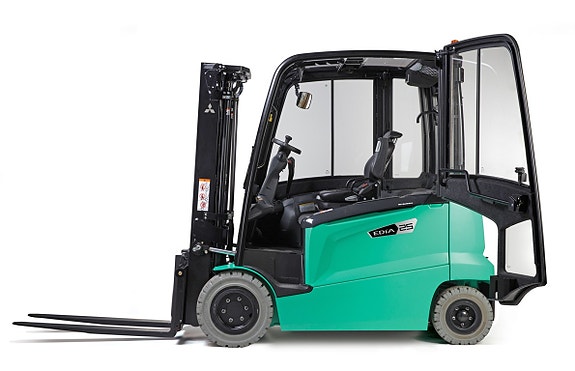 LEIE GAFFELTRUCK - vi har maskiner og utstyr som dekker alle behov (diesel og elektrisk) Gode priser for dagleie, månedsleie og langtidsleie. Ta kontakt så finner vi en truck som dekker deres behov! 2 of 5