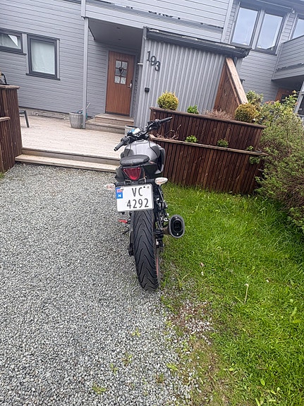 Suzuki Gsx-s 3 of 5