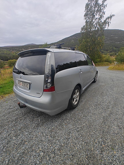 Mitsubishi Grandis 4 of 11