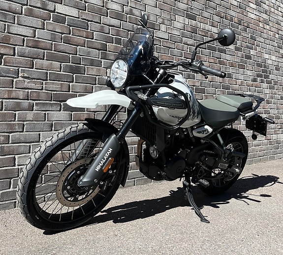 Royal Enfield Himalayan 452 8 of 13